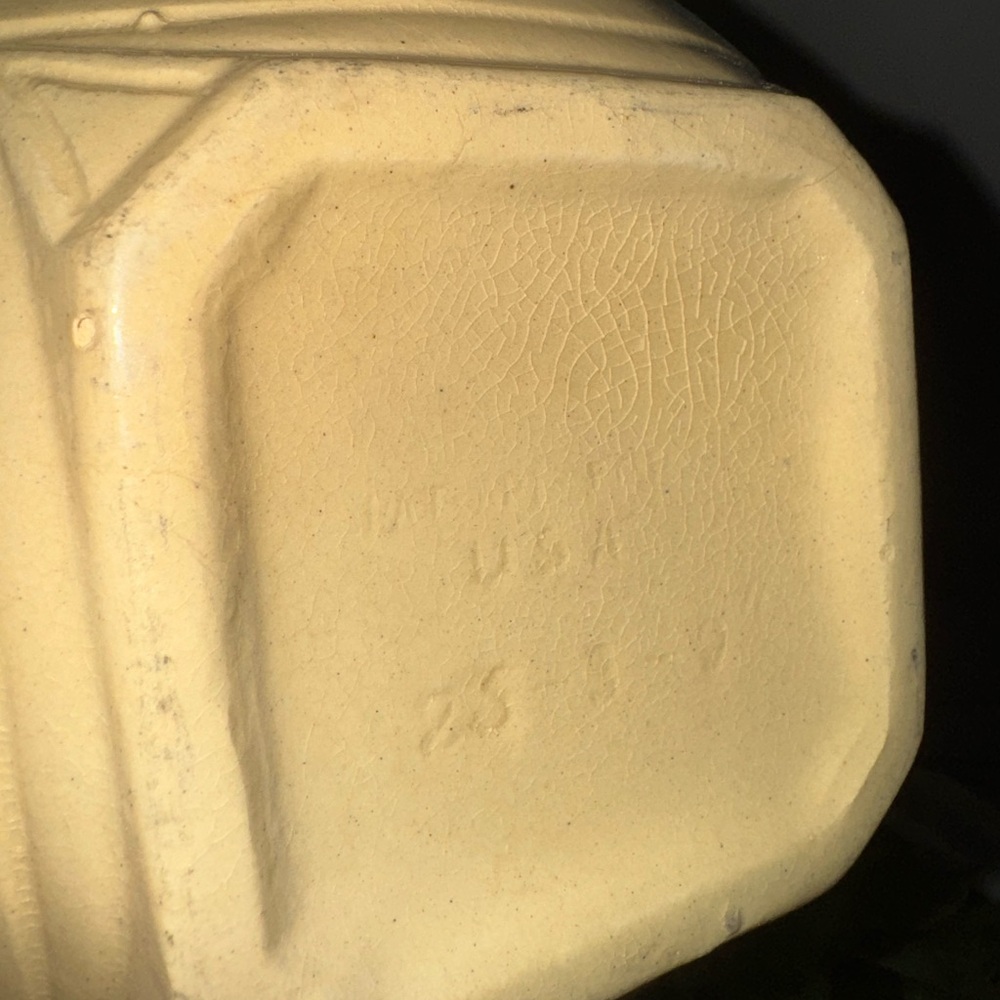 Stoneware Batter Bowl with Pouring Spout - Picture 7 of 16